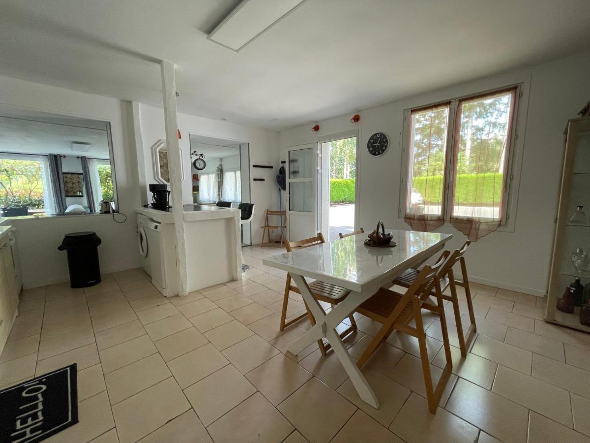 Agreable Maison Entre Zoo Et Chateaux Le Controis-en-Sologne Exterior photo